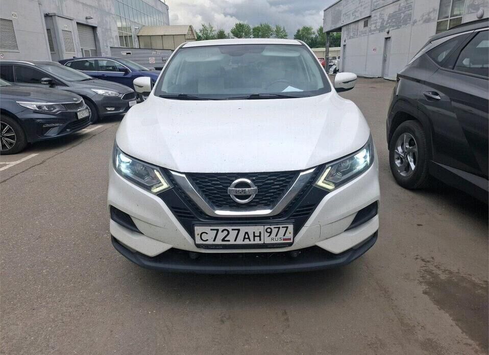 Nissan Qashqai, II Рестайлинг 2.0 CVT (144 л.с.) 4WD