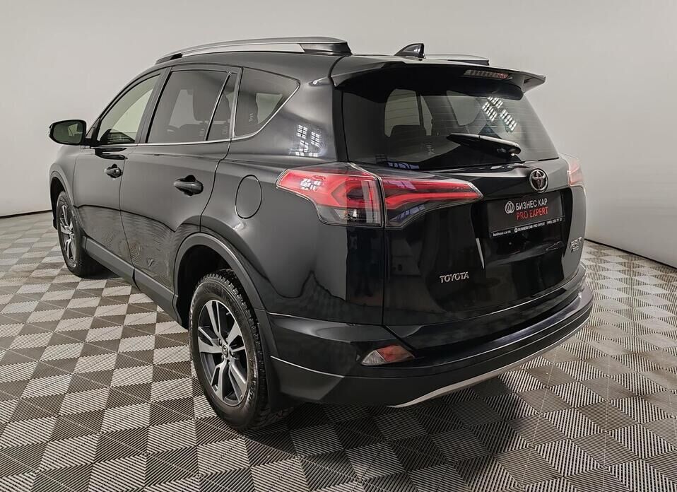 Toyota RAV4, IV (XA40) Рестайлинг 2.0 CVT (146 л.с.) 4WD