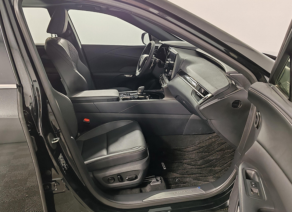 Lexus RX, V 300 2.0 AT (248 л.с.) 4WD