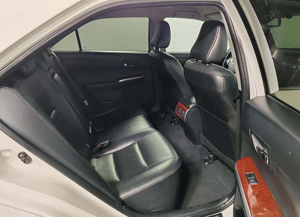 Toyota Camry, VII (XV50) 2.5 AT (181 л.с.)