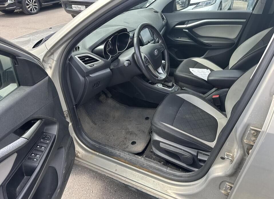 LADA (ВАЗ) Vesta, I SW Cross 1.6 CVT (113 л.с.)