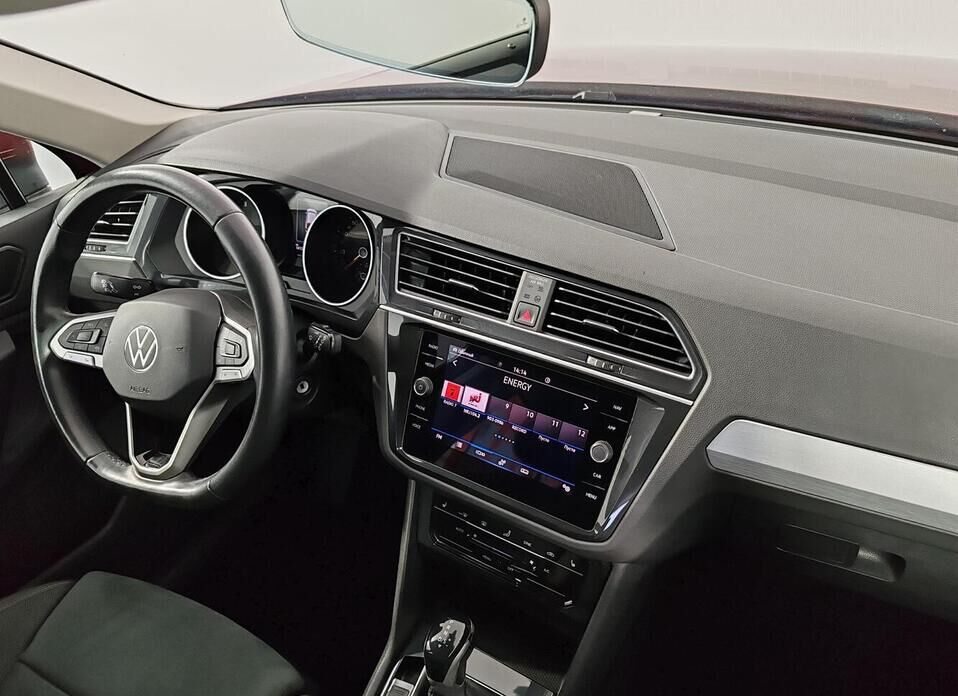 Volkswagen Tiguan 1.4 AMT (150 л.с.)