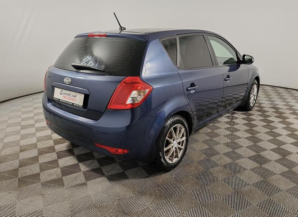 Kia Ceed, I Рестайлинг 1.6 AT (122 л.с.)