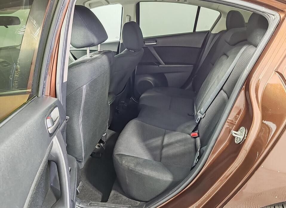 Mazda 3, II (BL) Рестайлинг 1.6 AT (105 л.с.)