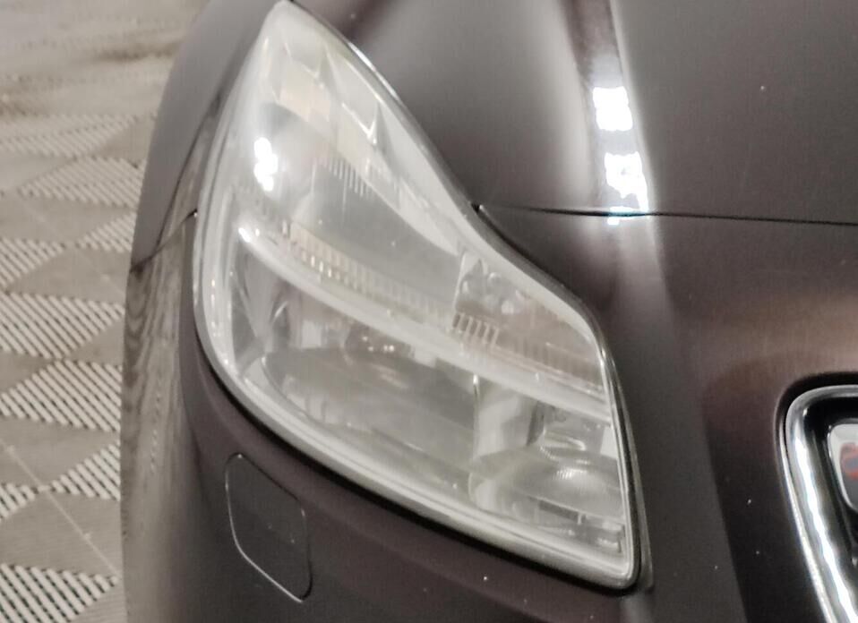 Opel Insignia, I 1.6 MT (180 л.с.)