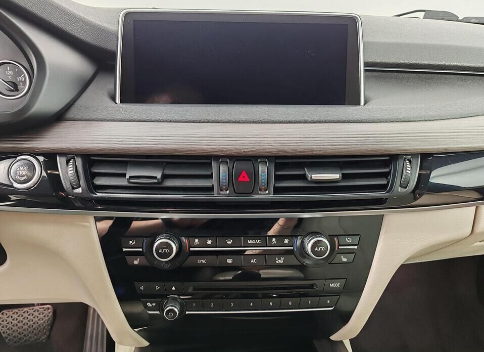 BMW X5, III (F15) 35i 3.0 AT (306 л.с.) 4WD