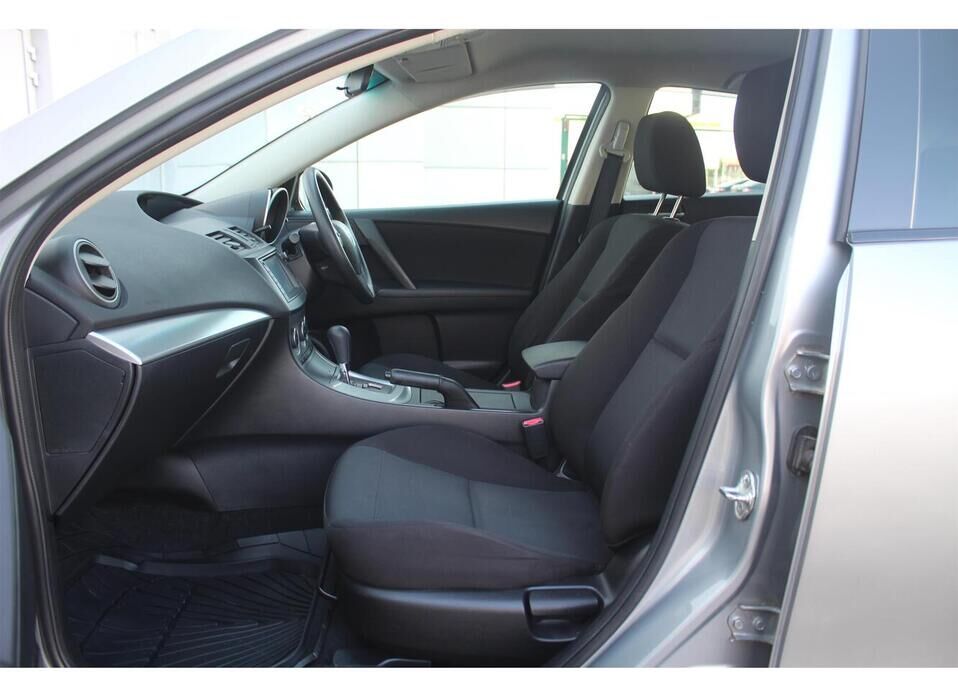 Mazda Axela, II 1.5 CVT (111 л.с.)