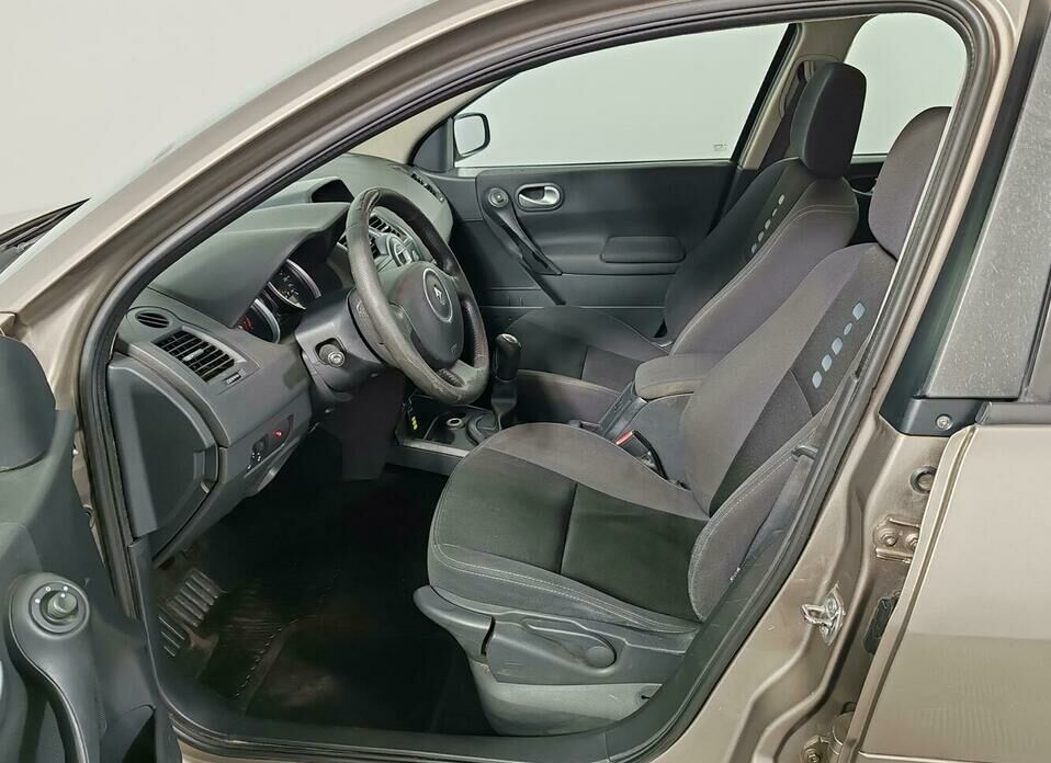 Renault Megane 1.6 MT (115 л.с.)