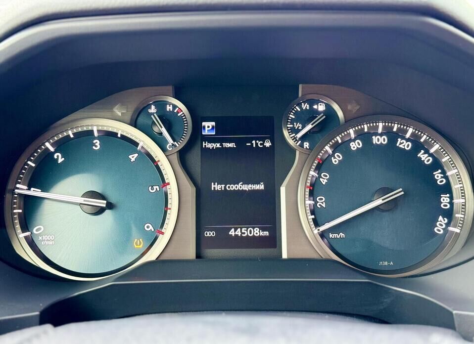 Toyota Land Cruiser Prado, 150 Series Рестайлинг 2 2.8d AT (204 л.с.) 4WD