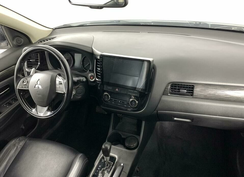 Mitsubishi Outlander 3.0 AT (227 л.с.) 4WD