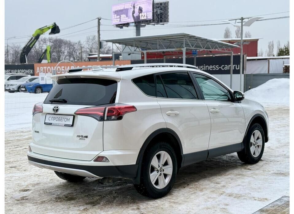 Toyota RAV4, IV (XA40) Рестайлинг 2.5 AT (180 л.с.) 4WD