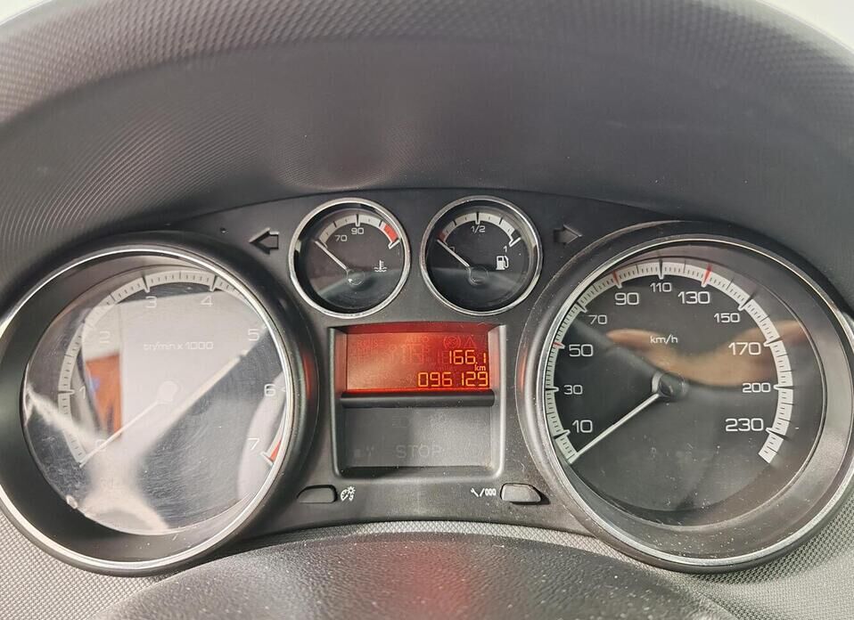 Peugeot 308, I Рестайлинг 1.6 AT (120 л.с.)