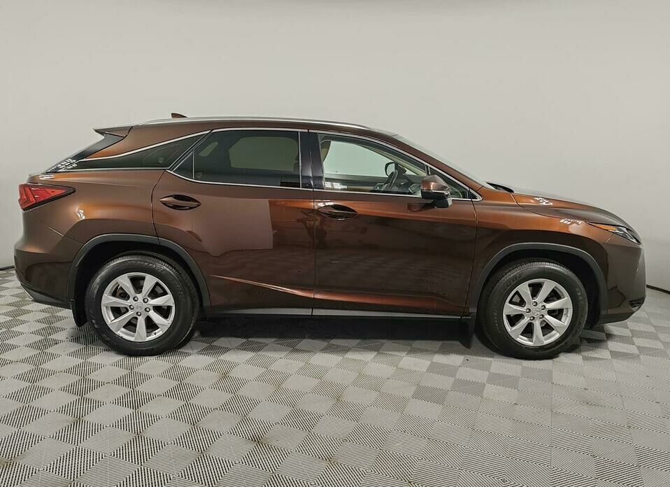 Lexus RX 200t 2.0 AT (238 л.с.) 4WD