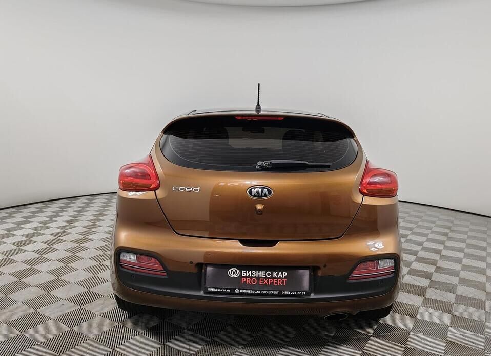 Kia Ceed, II Рестайлинг 1.6 AMT (135 л.с.)