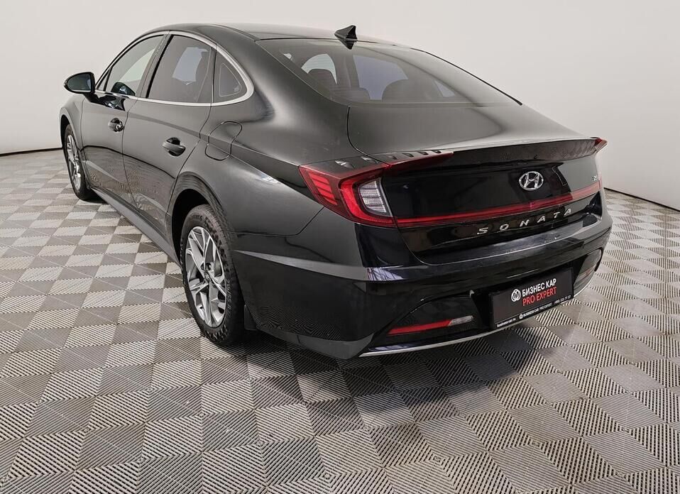 Hyundai Sonata 2.5 AT (180 л.с.)