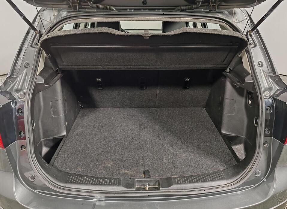 Suzuki SX4, II (S-Cross) Рестайлинг 1.6 AT (117 л.с.)