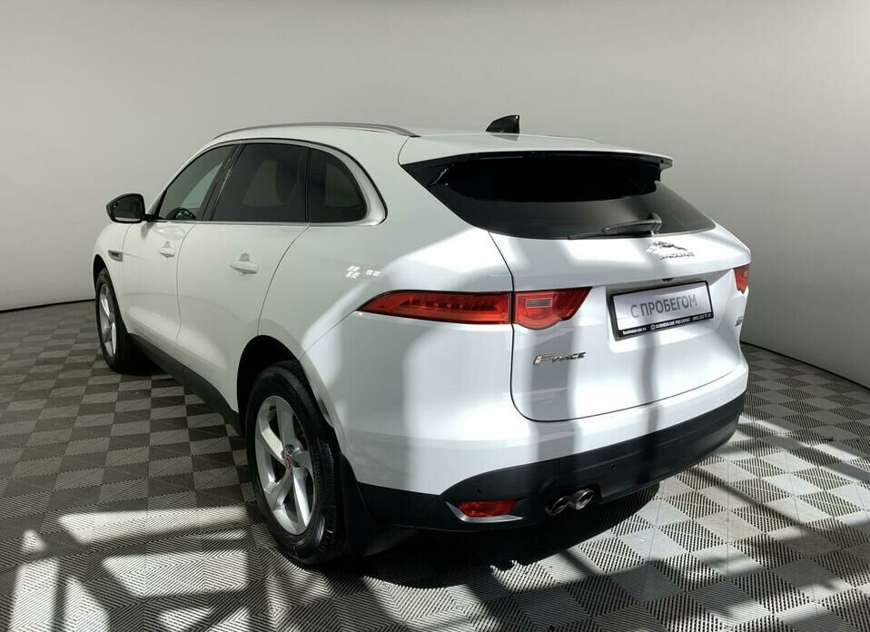 Jaguar F-Pace 2.0d AT (180 л.с.) 4WD