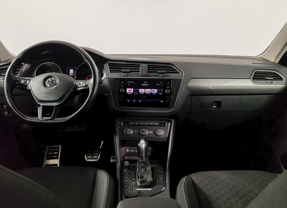 Volkswagen Tiguan 2.0d AMT (150 л.с.) 4WD