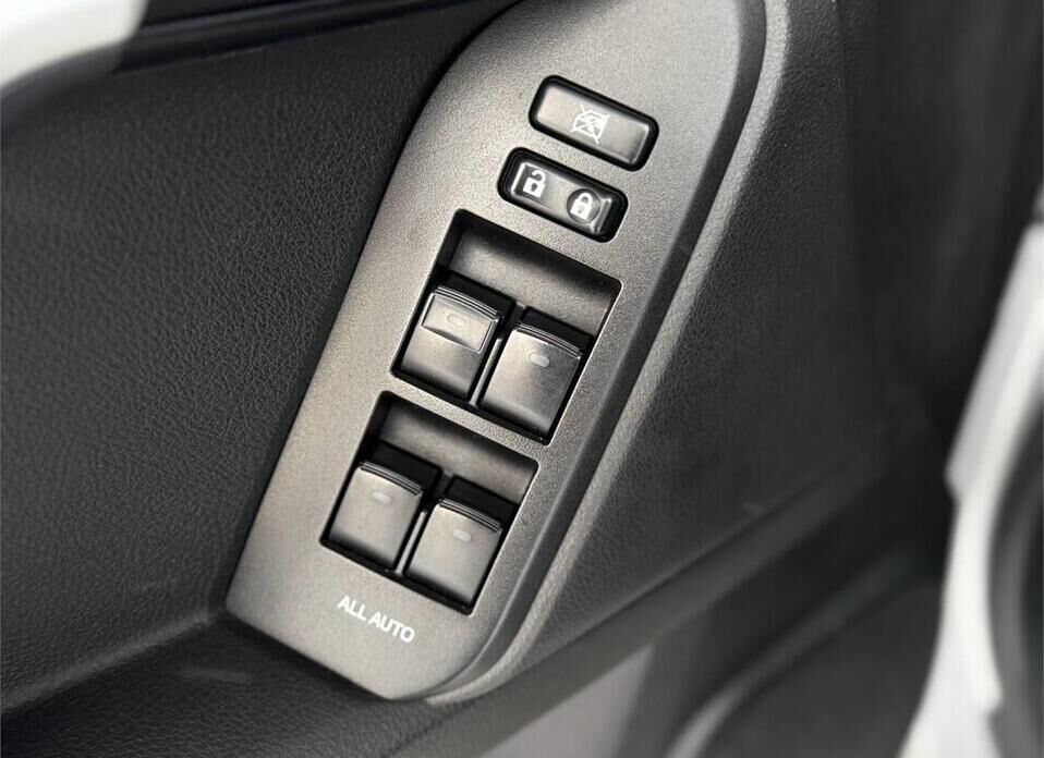 Toyota Land Cruiser Prado, 150 Series Рестайлинг 2 2.7 AT (163 л.с.) 4WD