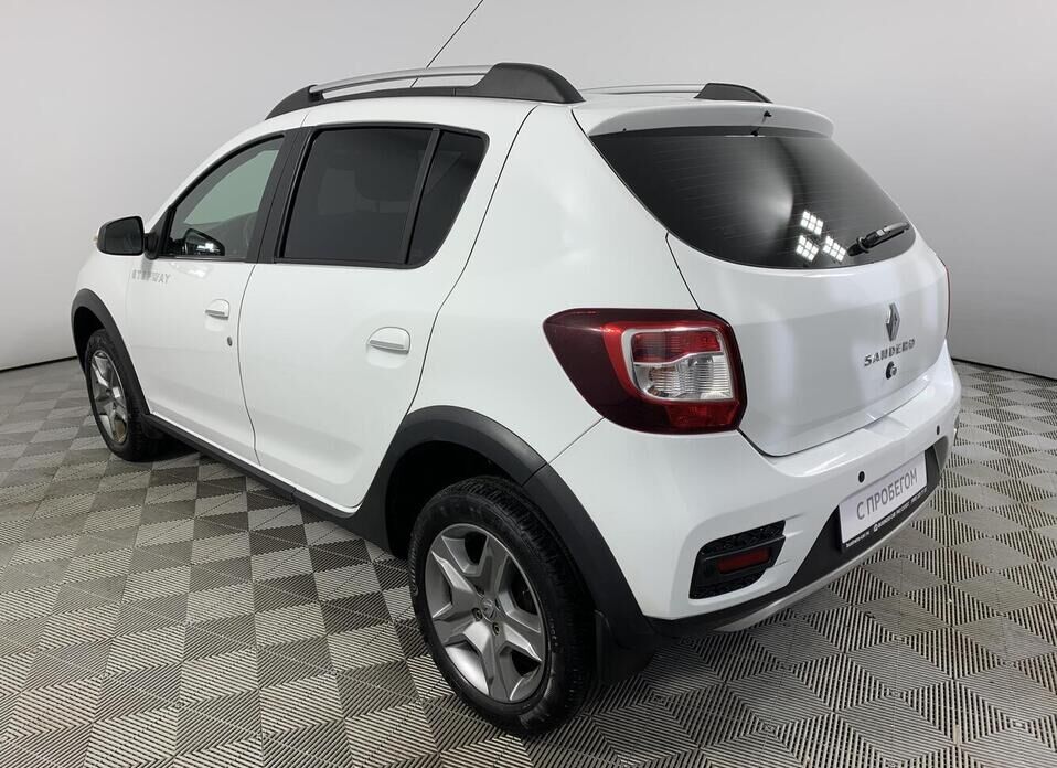Renault Sandero Stepway 1.6 AT (102 л.с.)