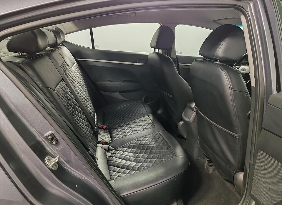 Hyundai Elantra, VI (AD) Рестайлинг 1.6 AT (128 л.с.)