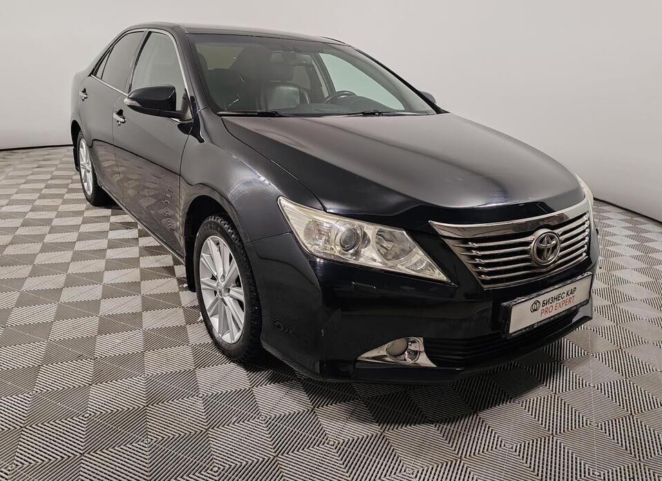 Toyota Camry, VII (XV50) 2.5 AT (181 л.с.)