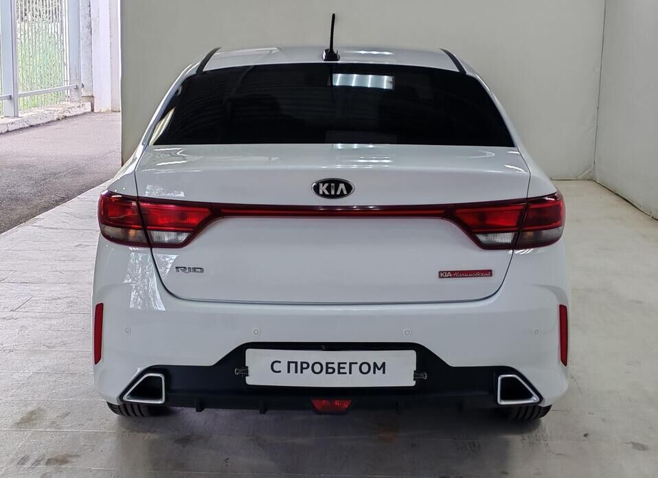 Kia Rio 1.6 AT (123 л.с.)