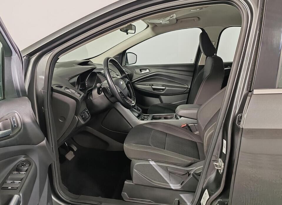 Ford Kuga, II Рестайлинг 2.5 AT (150 л.с.)