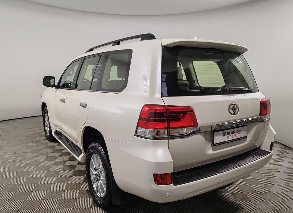 Toyota Land Cruiser, 200 Series Рестайлинг 2 4.5d AT (249 л.с.) 4WD