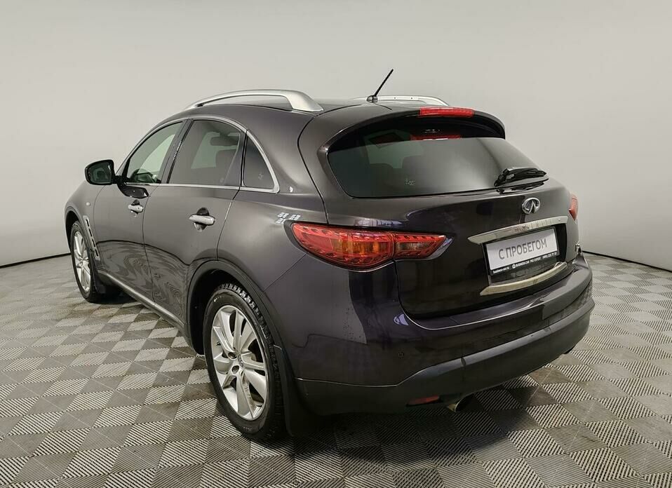 Infiniti FX FX37 3.7 AT (333 л.с.) 4WD