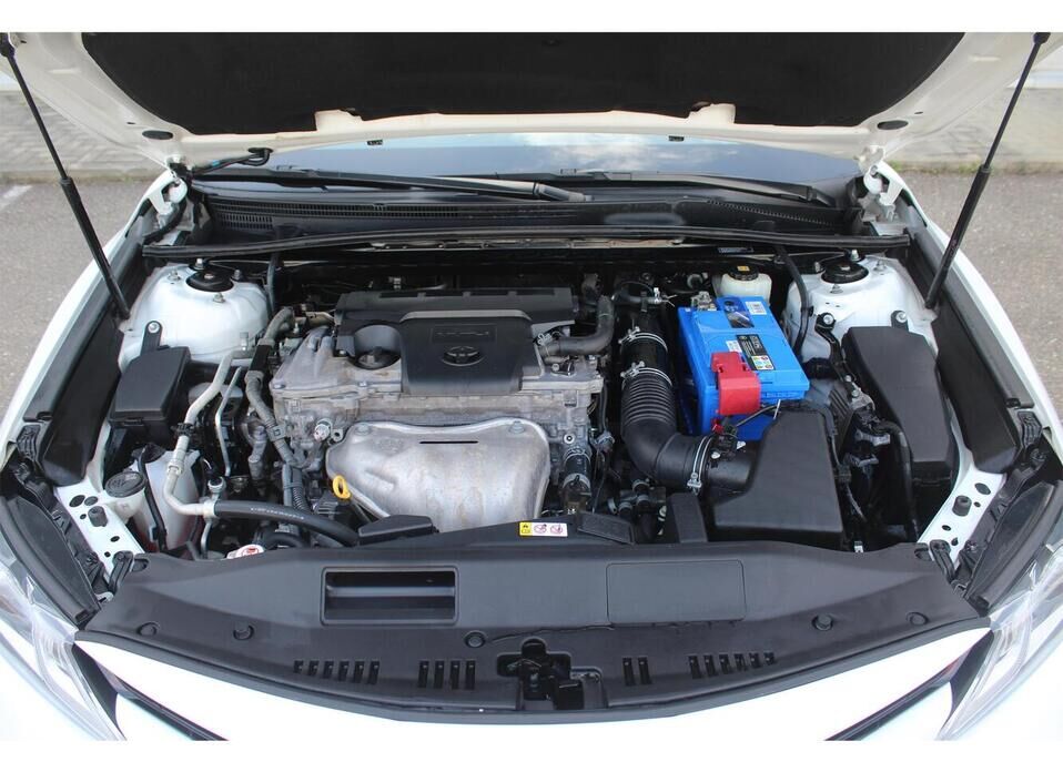 Toyota Camry, VIII (XV70) 2.5 AT (181 л.с.)