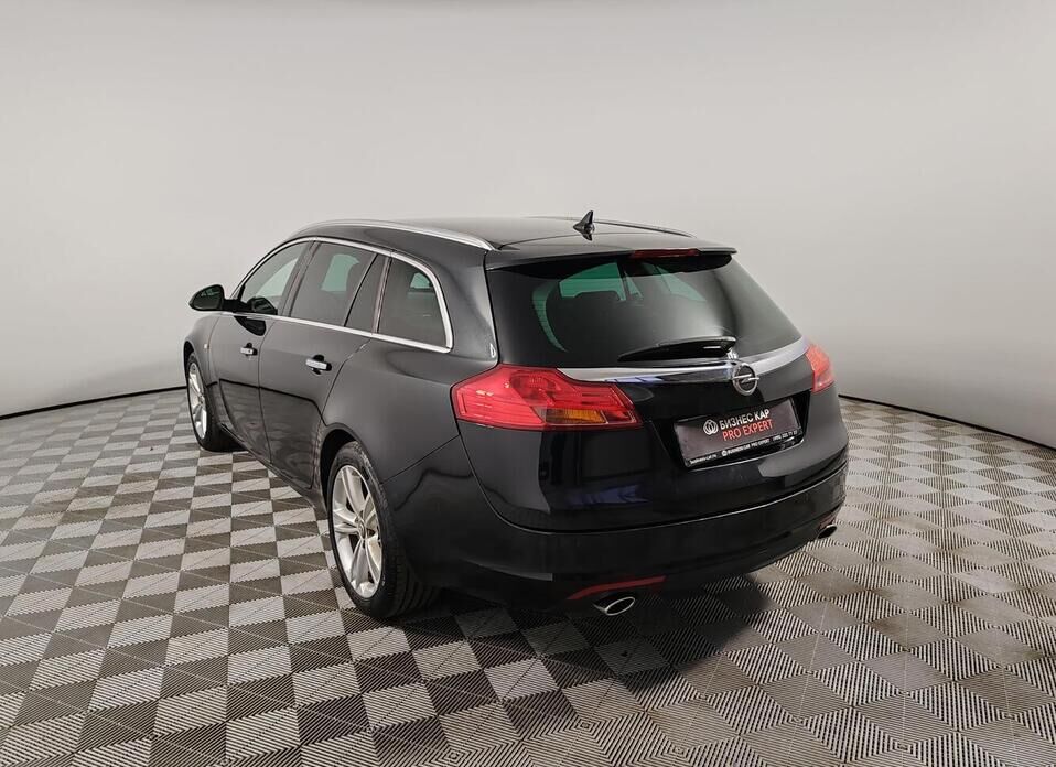 Opel Insignia, I 2.0 AT (220 л.с.)