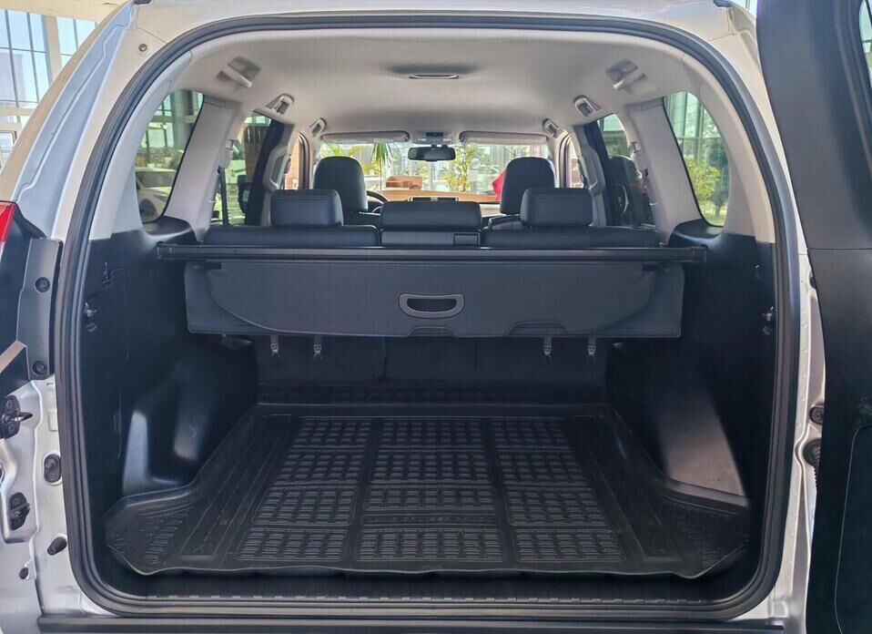 Toyota Land Cruiser Prado, 150 Series Рестайлинг 1 3.0d AT (173 л.с.) 4WD