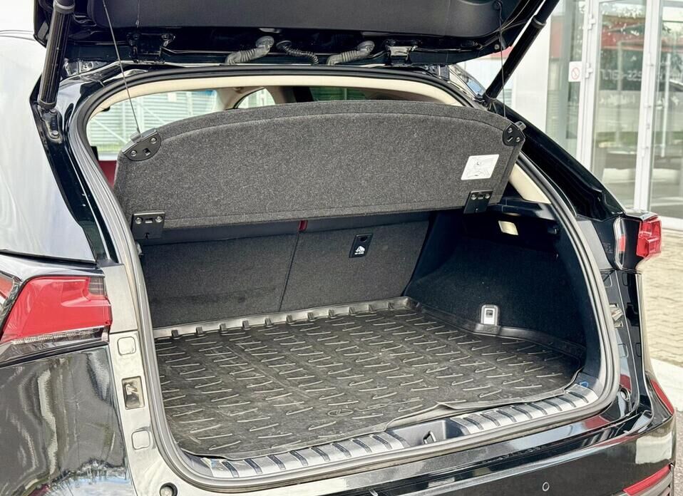 Lexus NX, I Рестайлинг 200 2.0 CVT (150 л.с.) 4WD