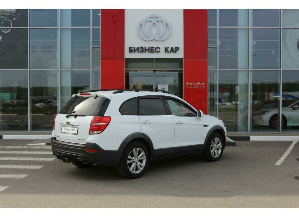 Chevrolet Captiva 2.2d AT (184 л.с.) 4WD