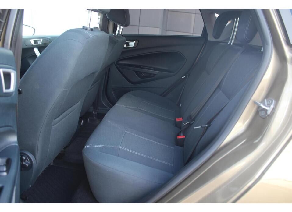 Ford Fiesta 1.4 AT (96 л.с.)