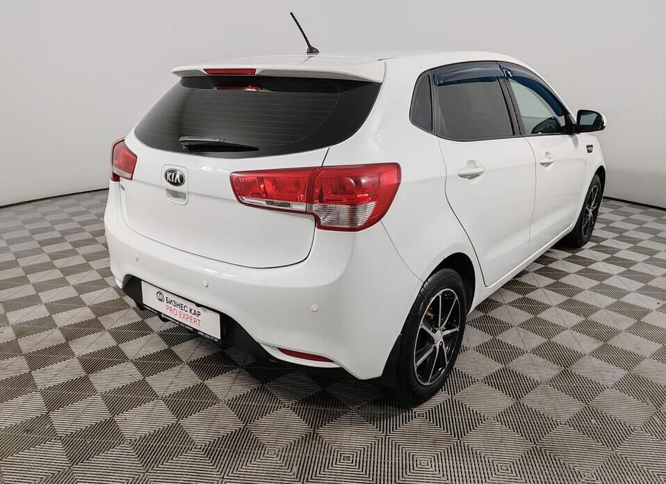 Kia Rio, III Рестайлинг 1.6 AT (123 л.с.)