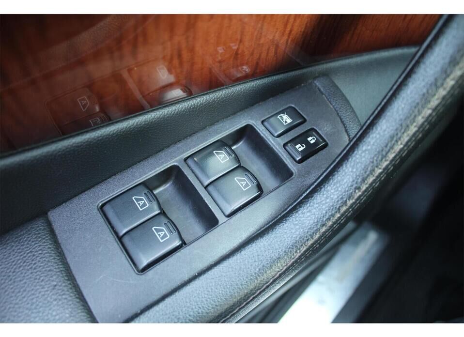 Infiniti FX FX37 3.7 AT (333 л.с.) 4WD