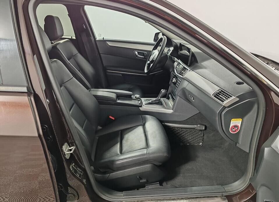Mercedes-Benz E-Класс 200 7G-Tronic 1.8 AT (184 л.с.)