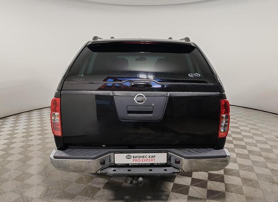 Nissan Navara (Frontier) 2.5d AT (174 л.с.) 4WD