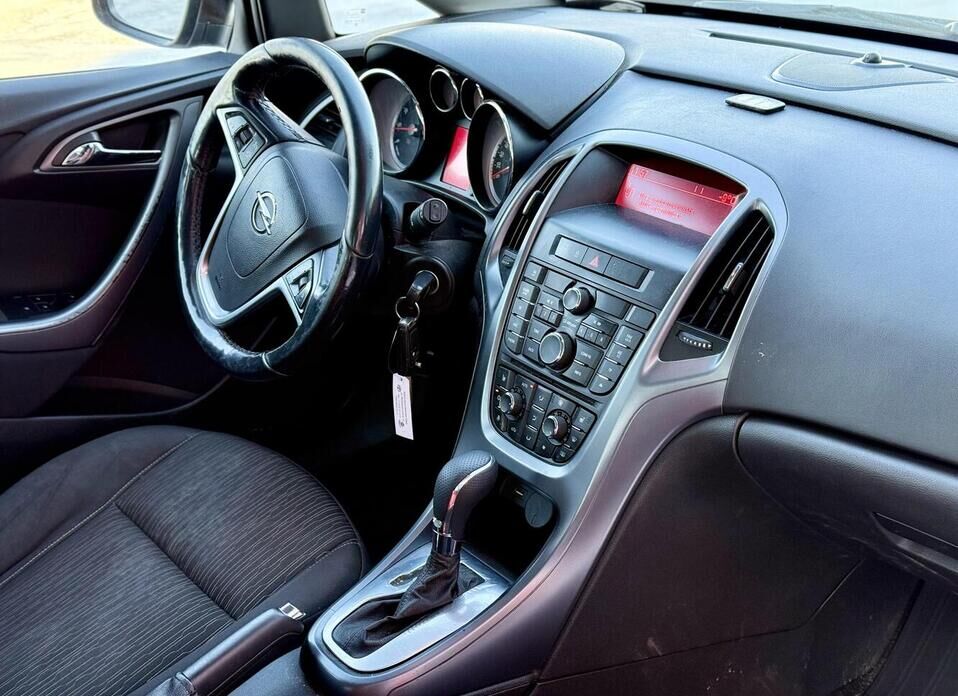 Opel Astra, J Рестайлинг 1.4 AT (140 л.с.)