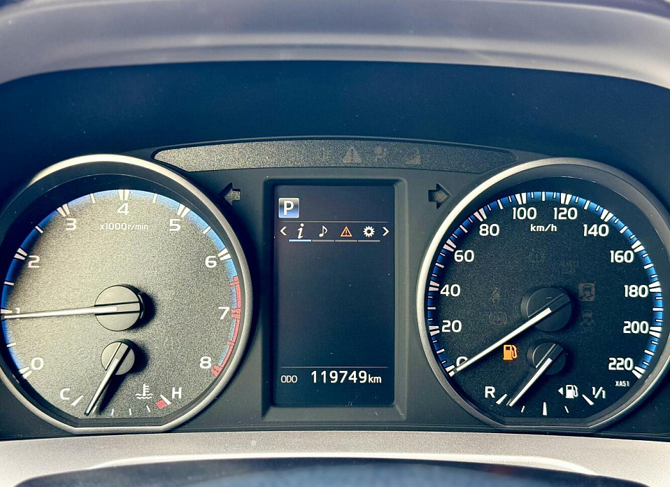 Toyota RAV4, IV (XA40) Рестайлинг 2.0 CVT (146 л.с.) 4WD