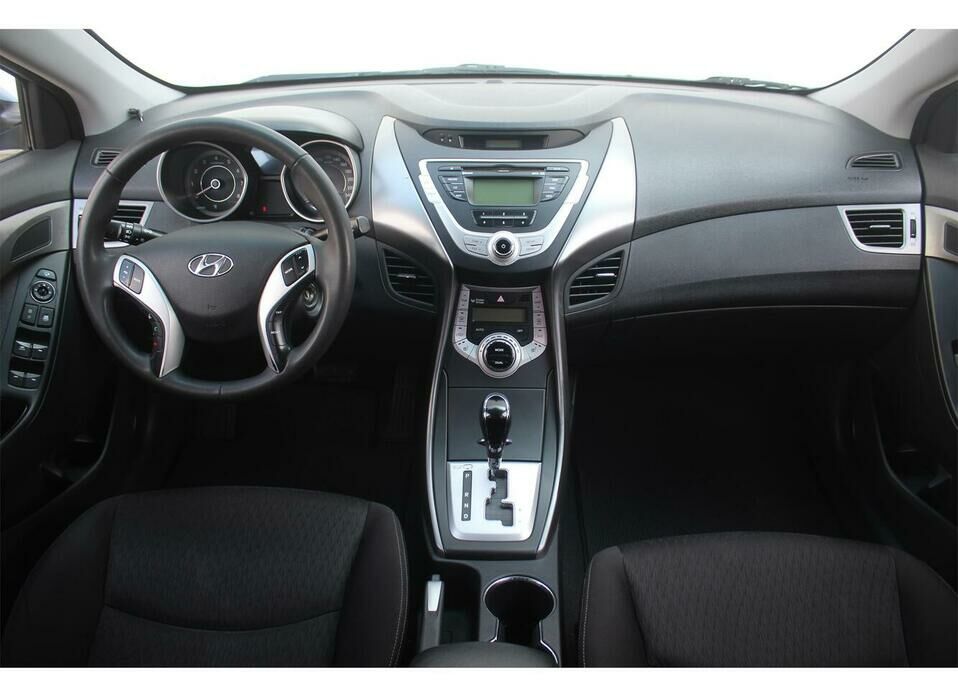 Hyundai Avante 1.6 AT (140 л.с.)