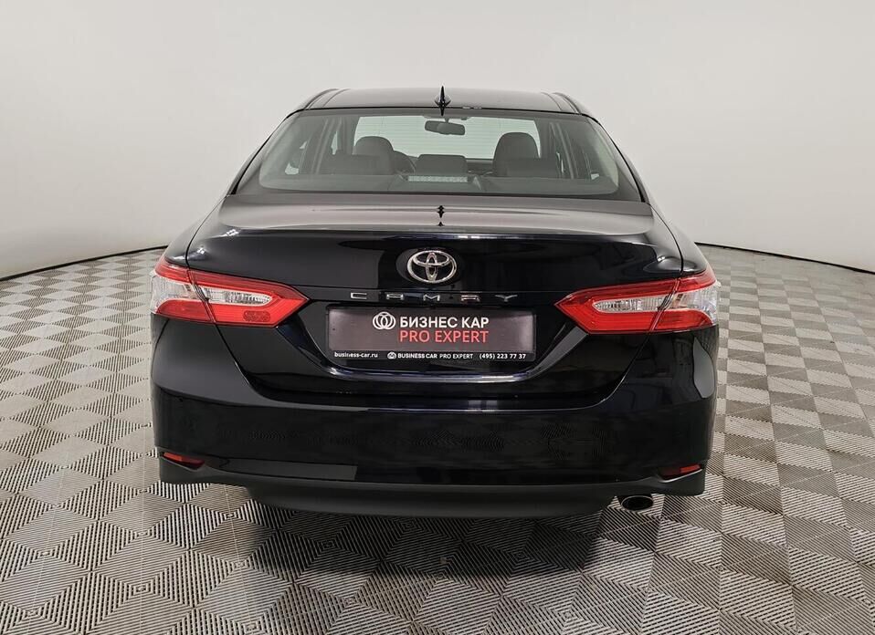 Toyota Camry, VIII (XV70) 2.5 AT (181 л.с.)