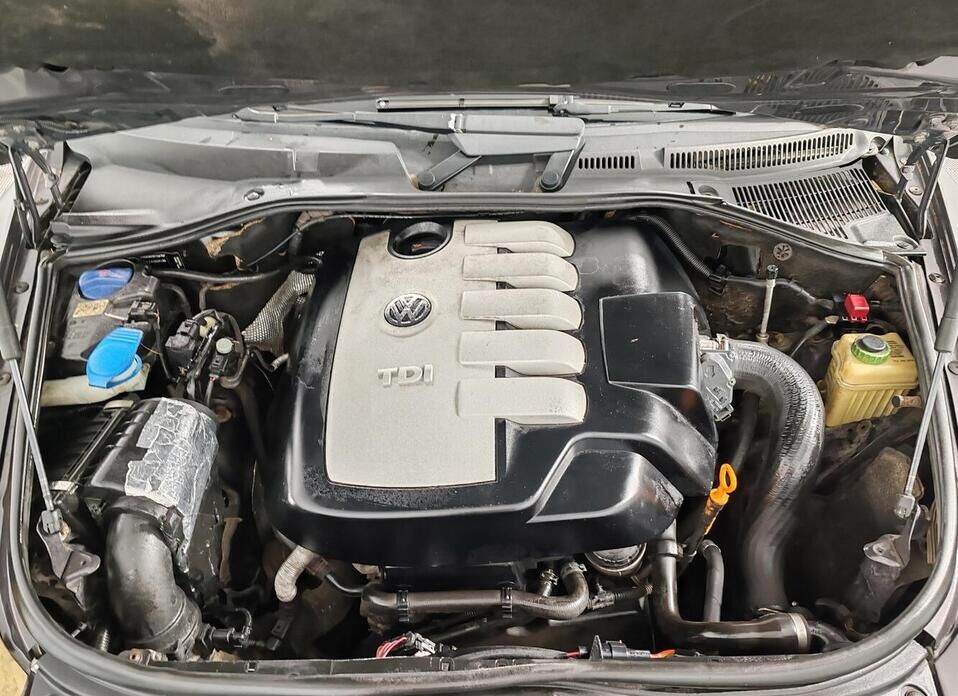 Volkswagen Touareg, I Рестайлинг 2.5d AT (174 л.с.) 4WD