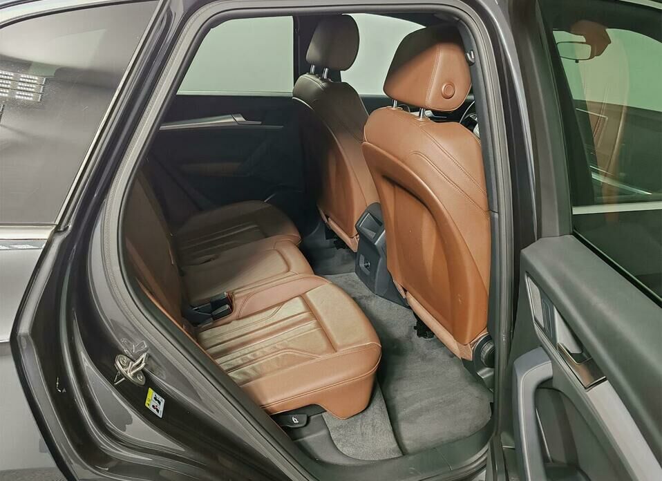 Audi Q5 2.0d AMT (163 л.с.) 4WD