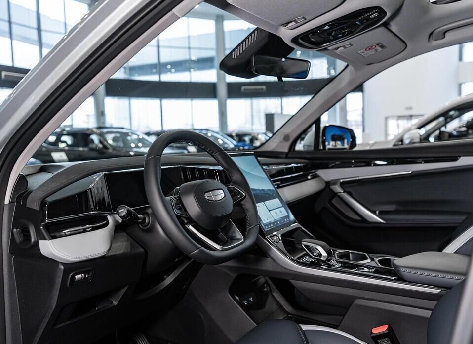 Geely Atlas, II 2.0 AT (200 л.с.) 4WD