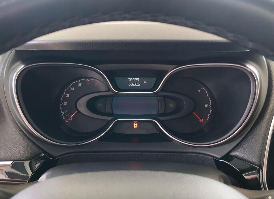 Renault Kaptur, I Рестайлинг 1.6 CVT (114 л.с.)