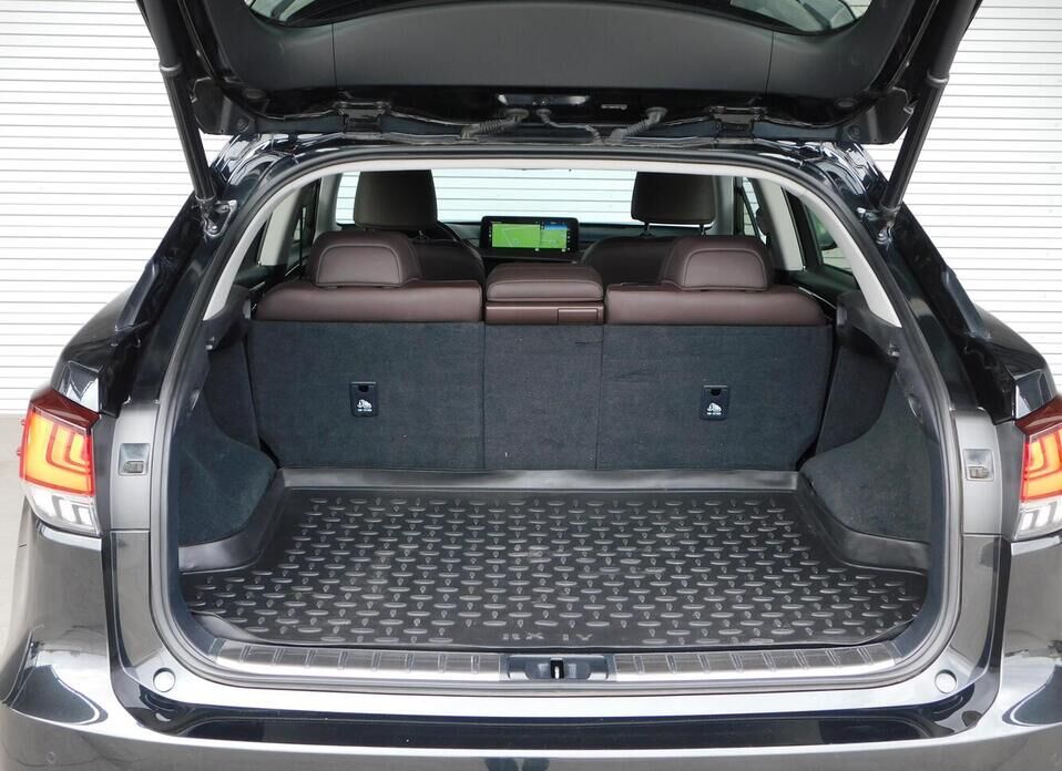 Lexus RX, IV Рестайлинг 300 2.0 AT (238 л.с.) 4WD