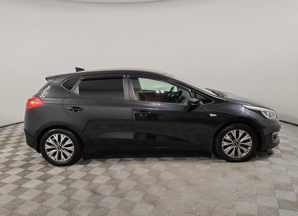 Kia Ceed, II Рестайлинг 1.6 AT (130 л.с.)